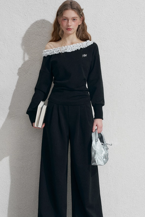 Frill Off-Shoulder Sweat Top / Wide Sweat Pants