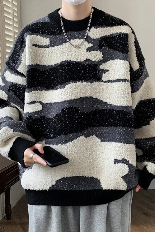 Graphic Patterned Sweater