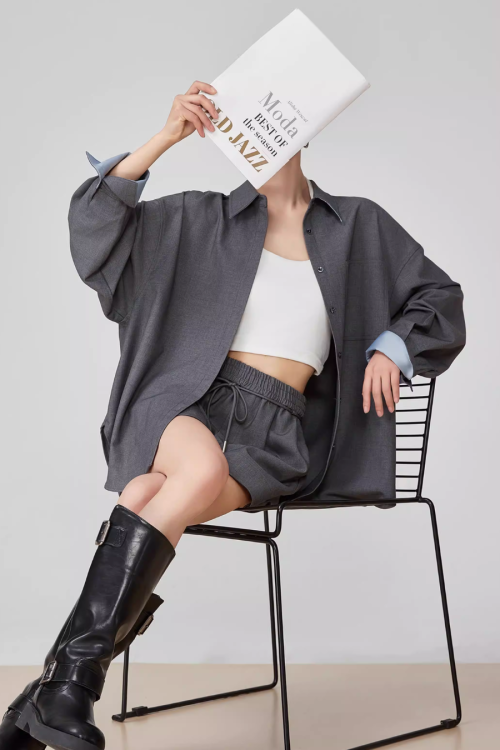 Gray Collared Long-Sleeve Shirt / Shorts