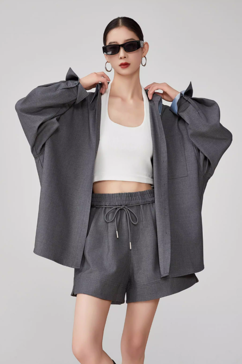 Gray Collared Long-Sleeve Shirt / Shorts