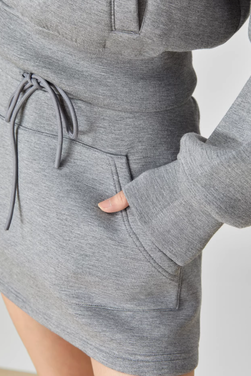 Gray Sequin Hood Jacket / A-Line Half Skirt