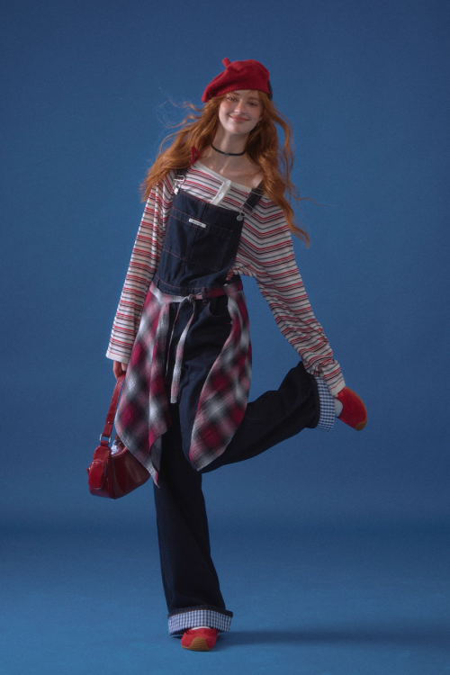 Half Button Border Top / Wide-Leg Denim Overalls