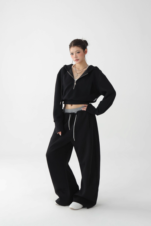 Half Zip Hoodie / Wide Sweatpants