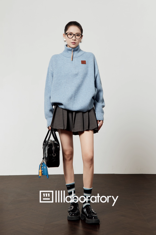 Half-Zip Knit Top / Checkered Skirt / Pleated Skirt