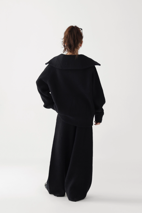 Half-Zip Knit Top / Loose Wide Pants