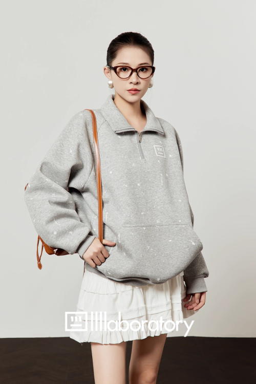 Half-Zip Sweat Top / Lace Mini Skirt