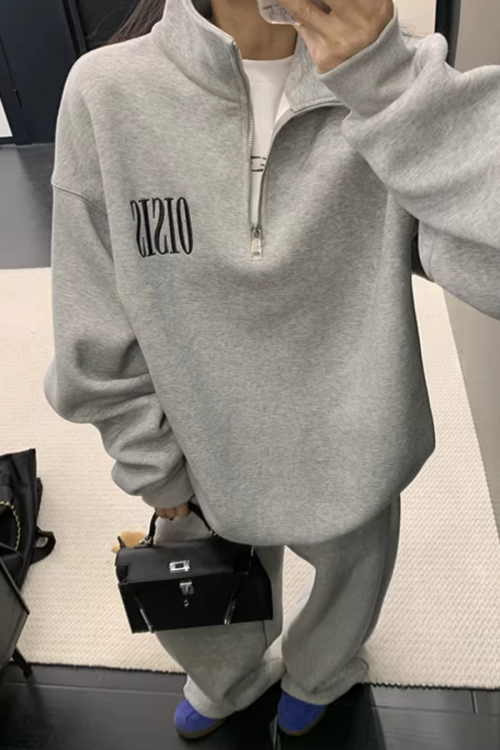 Half-Zip Sweatshirt / Wide Sweatpants