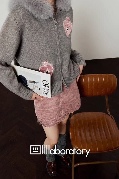 Heart-Eye Embroidered Double Zip Knit