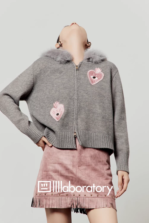 Heart-Eye Embroidered Double Zip Knit