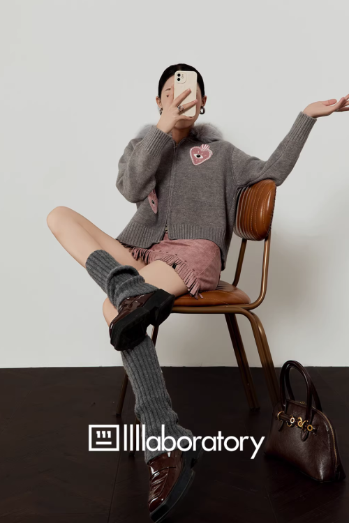 Heart-Eye Embroidered Double Zip Knit