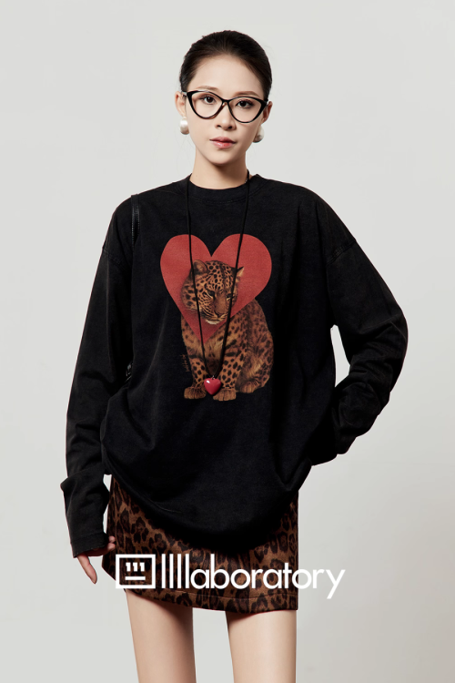 Heart Leopard Long Sleeve T-Shirt / Leopard Skirt