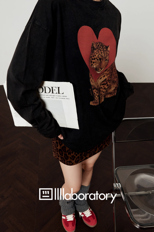 Heart Leopard Long Sleeve T-Shirt / Leopard Skirt