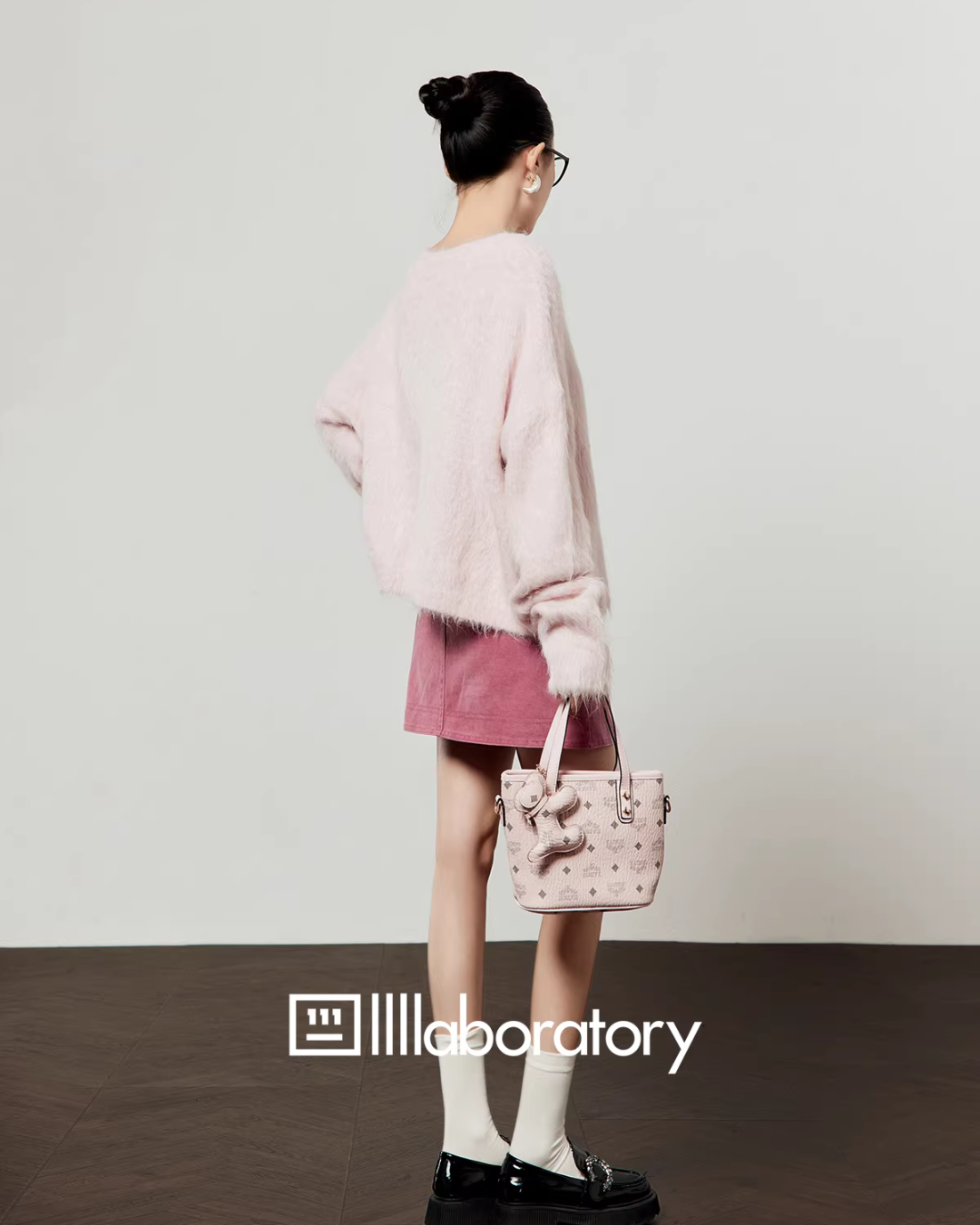 Heart Patch Shaggy Knit Cardigan / Pink Mini Skirt Heart Patch Shaggy Knit Cardigan / Pink Mini Skirt