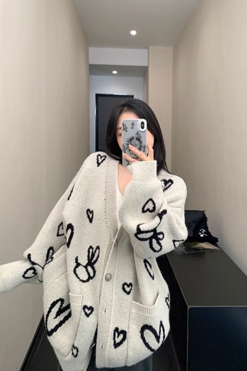 Heart Patterned Knit Cardigan