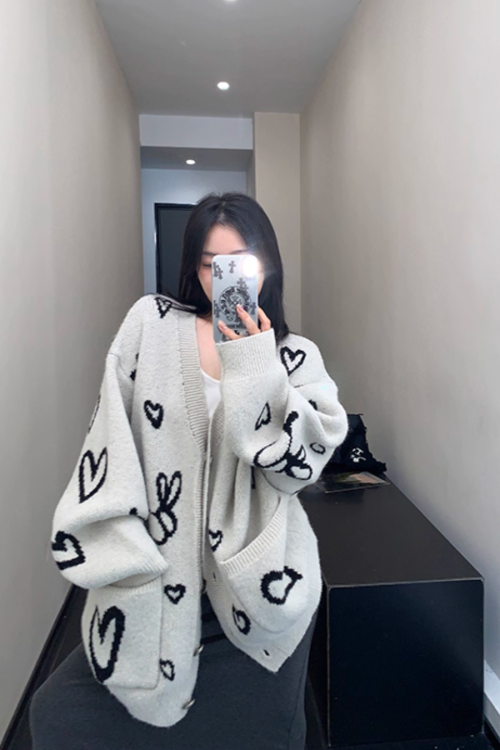 Heart Patterned Knit Cardigan