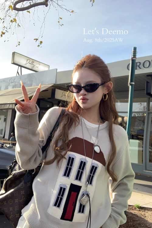 House Motif Knit Top