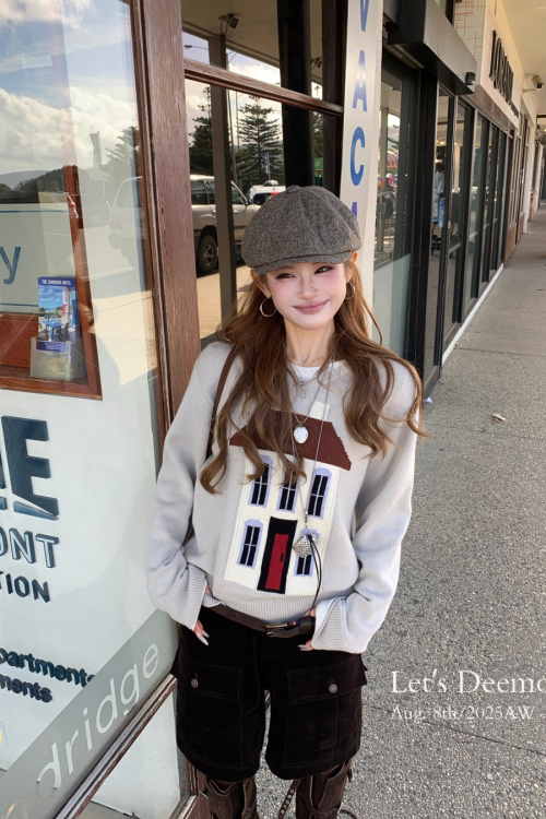 House Motif Knit Top