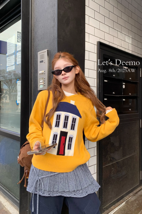 House Motif Knit Top