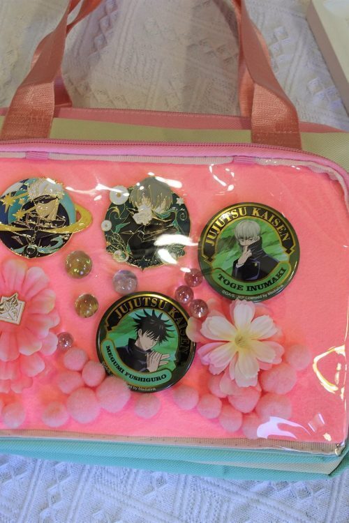 Ita Messenger Bag for Pin Display