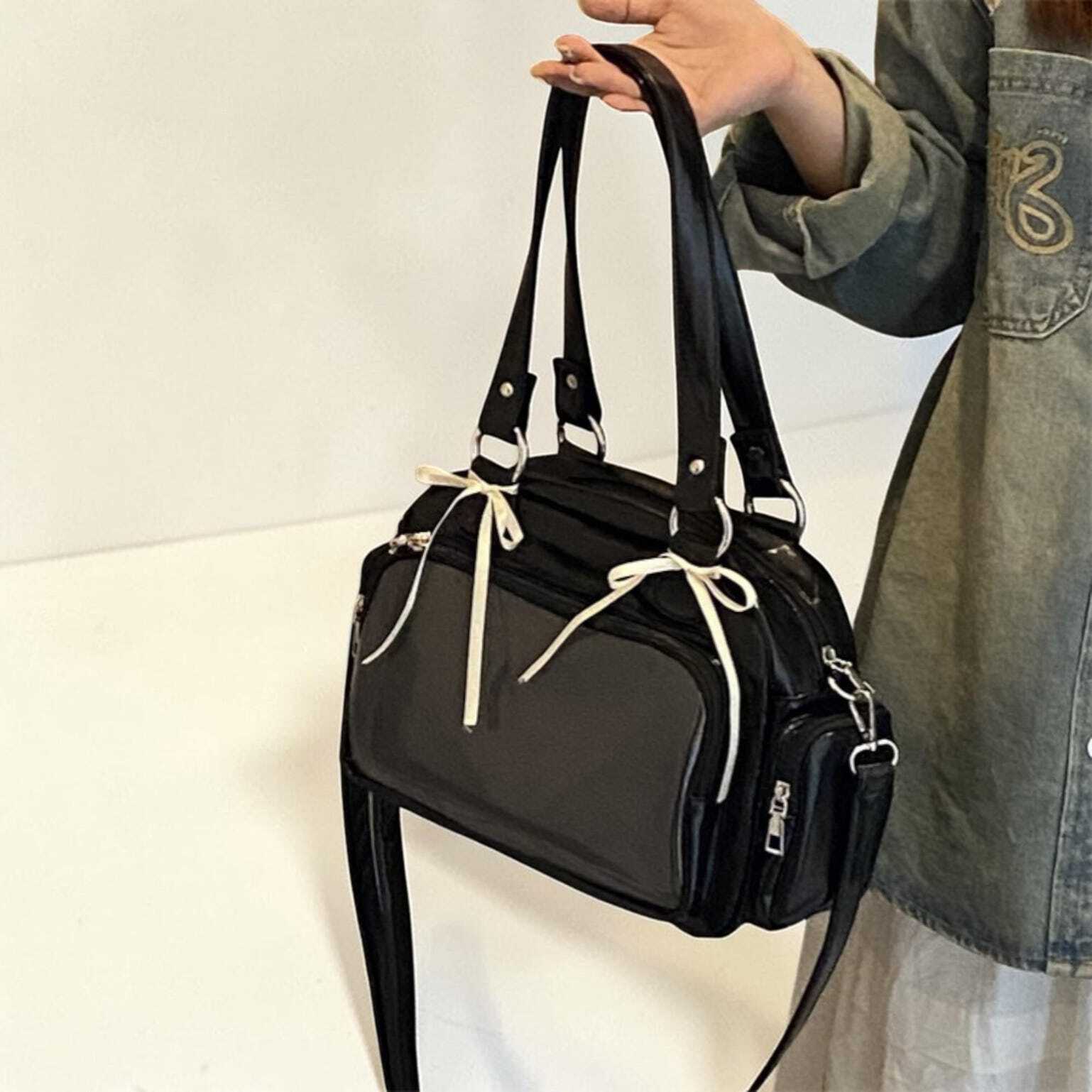 Ita Shoulder Bag Ita Shoulder Bag