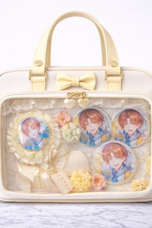 Ita Shoulder Bag with Clear Window for Plushies and Pins