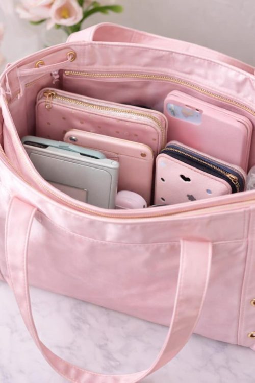 Ita Shoulder Bag with Clear Window for Plushies and Pins