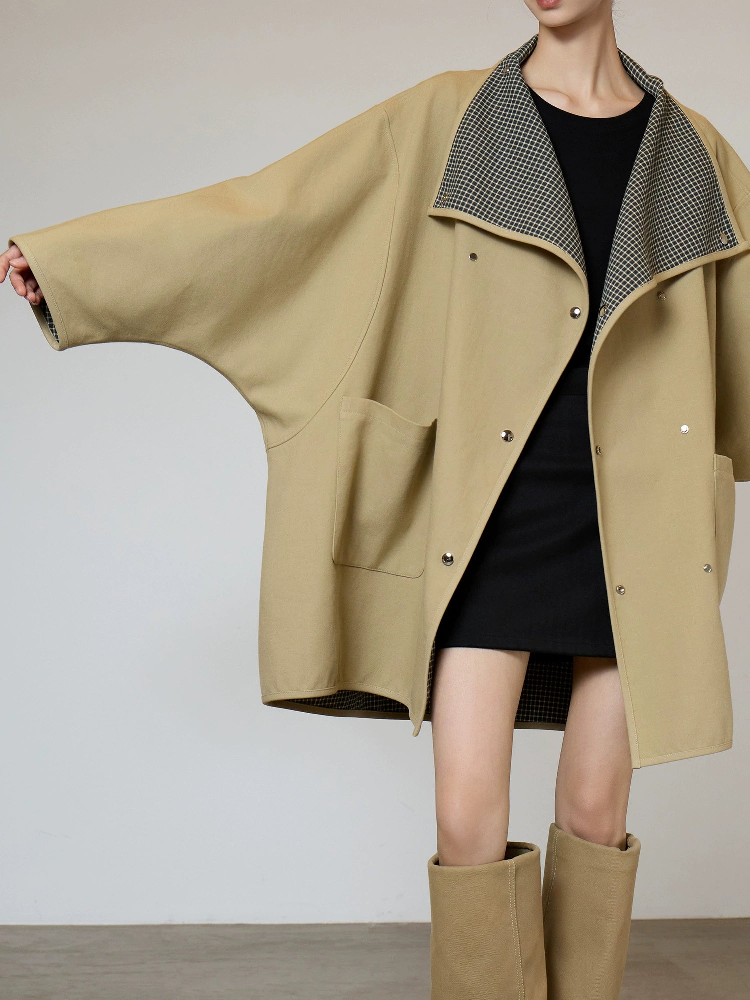 Khaki Plaid Patchwork Trench Coat Khaki Plaid Patchwork Trench Coat