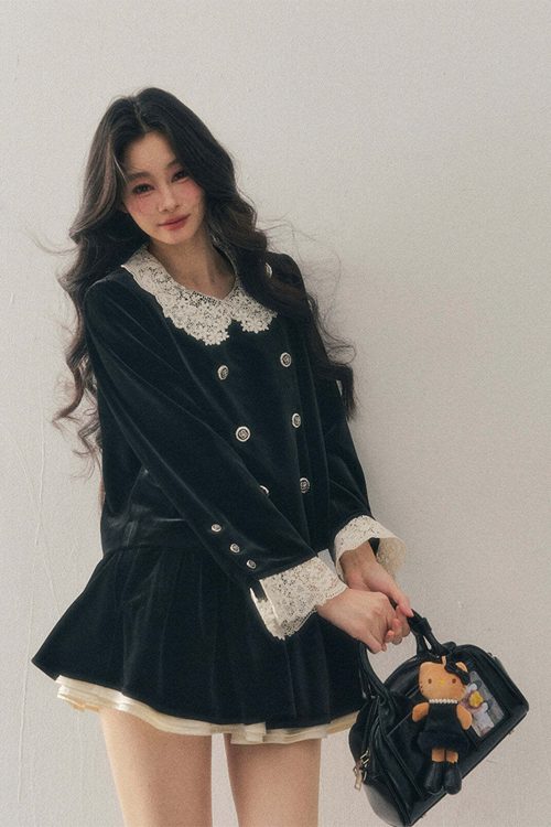 Lace Doll Collar Velvet Tops / Flare Skirt