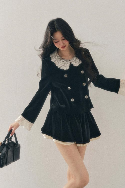 Lace Doll Collar Velvet Tops / Flare Skirt