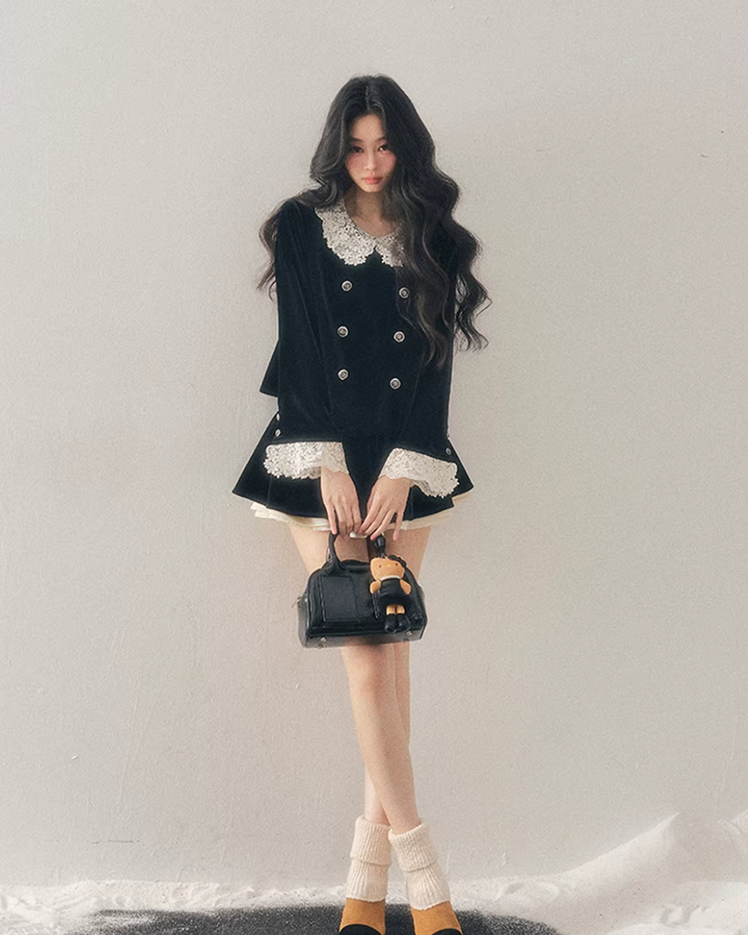 Lace Doll Collar Velvet Tops / Flare Skirt Lace Doll Collar Velvet Tops / Flare Skirt