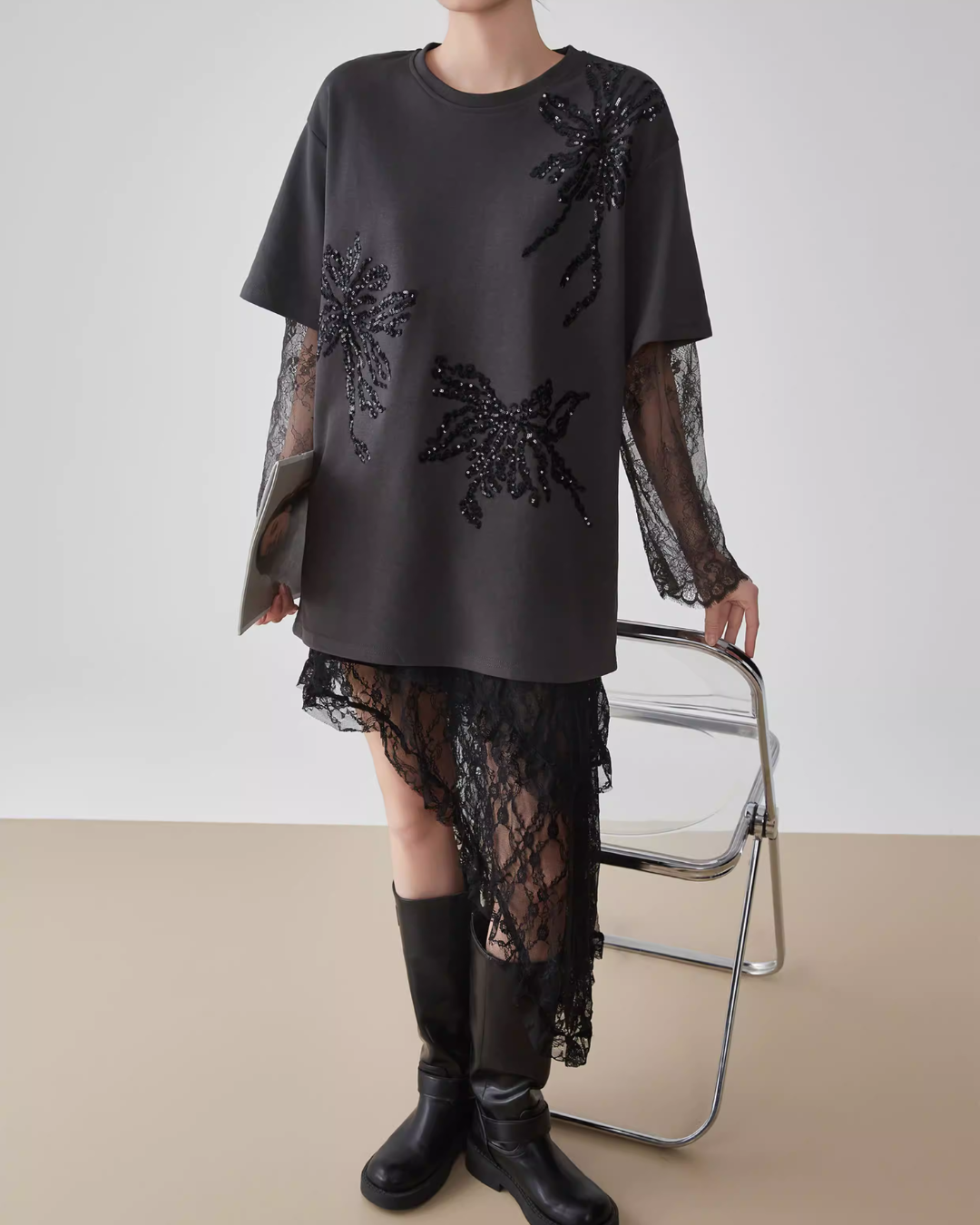 Lace Long-Sleeve Patchwork T-Shirt Lace Long-Sleeve Patchwork T-Shirt