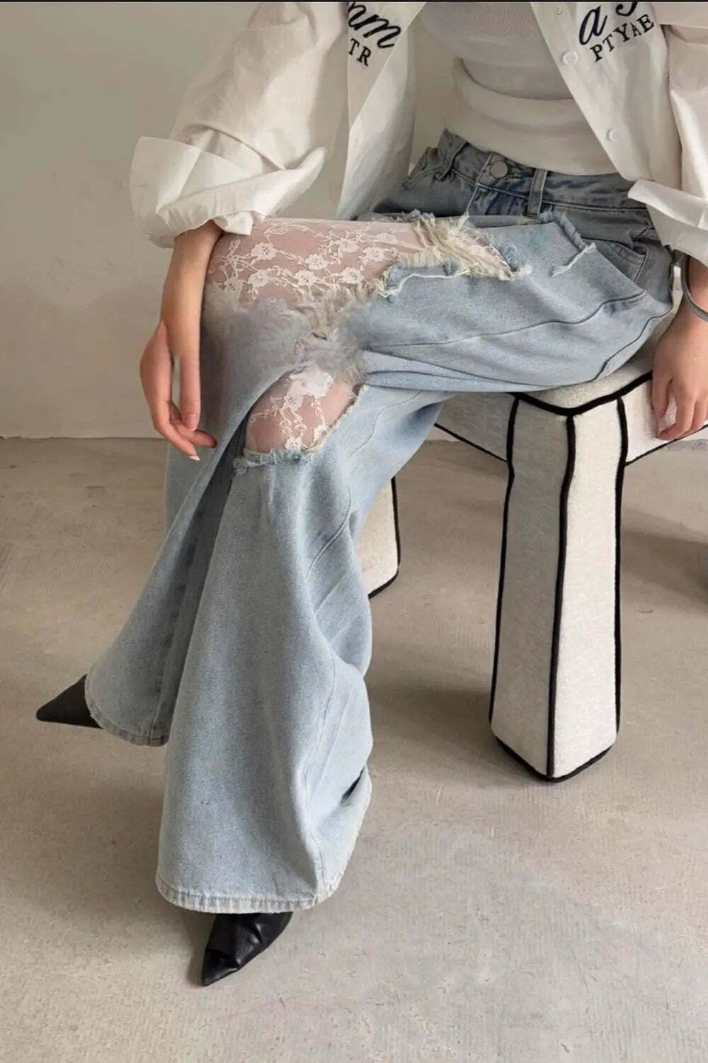 Lace Patchwork Ripped Loose Jeans Lace Patchwork Ripped Loose Jeans