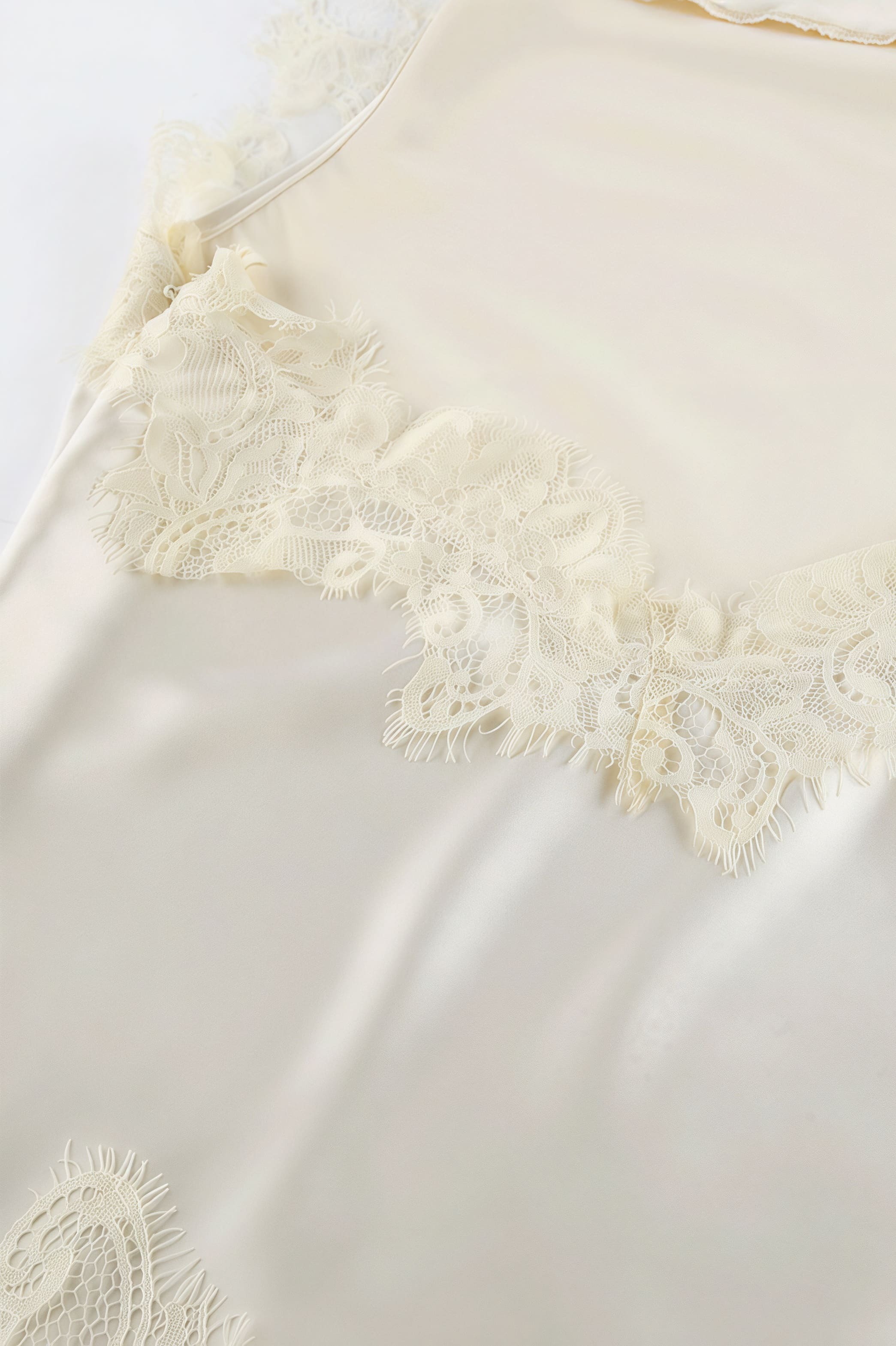 Lace Sleeveless Draped Collar Halter Mini Dress Lace Sleeveless Draped Collar Halter Mini Dress