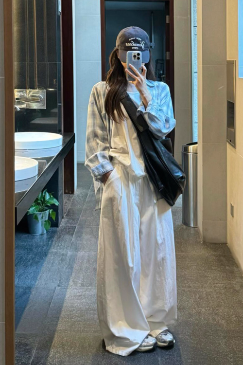 Leather Capacity Black Bag