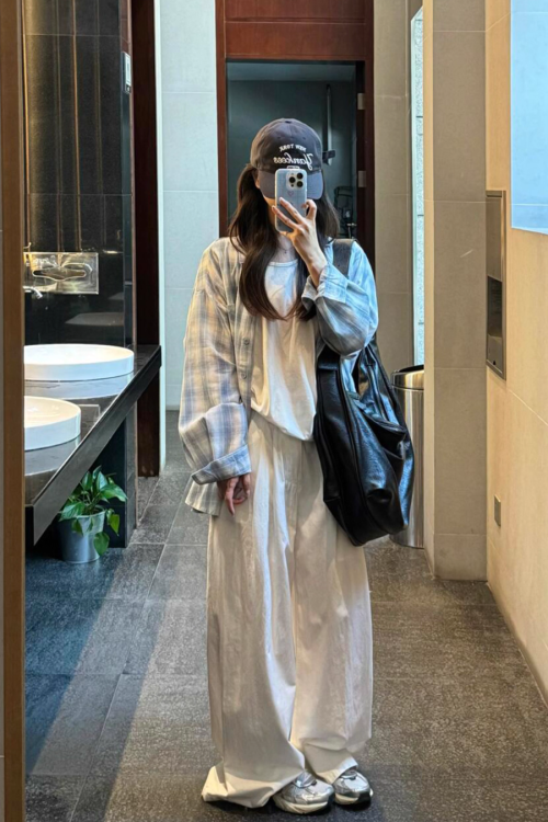 Leather Capacity Black Bag