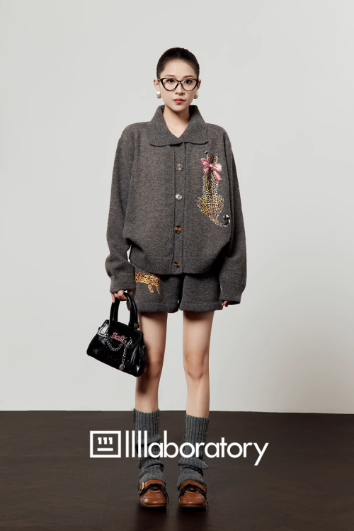 Leopard Print Knit Cardigan / Shorts