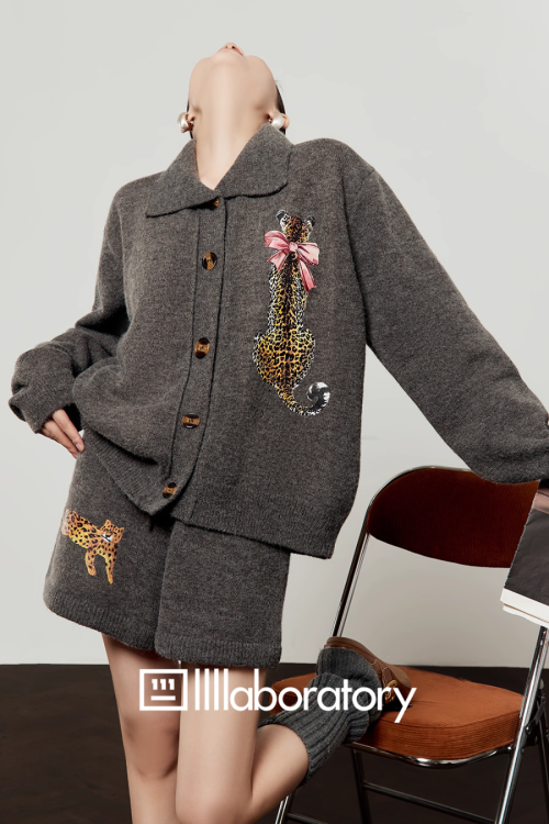 Leopard Print Knit Cardigan / Shorts