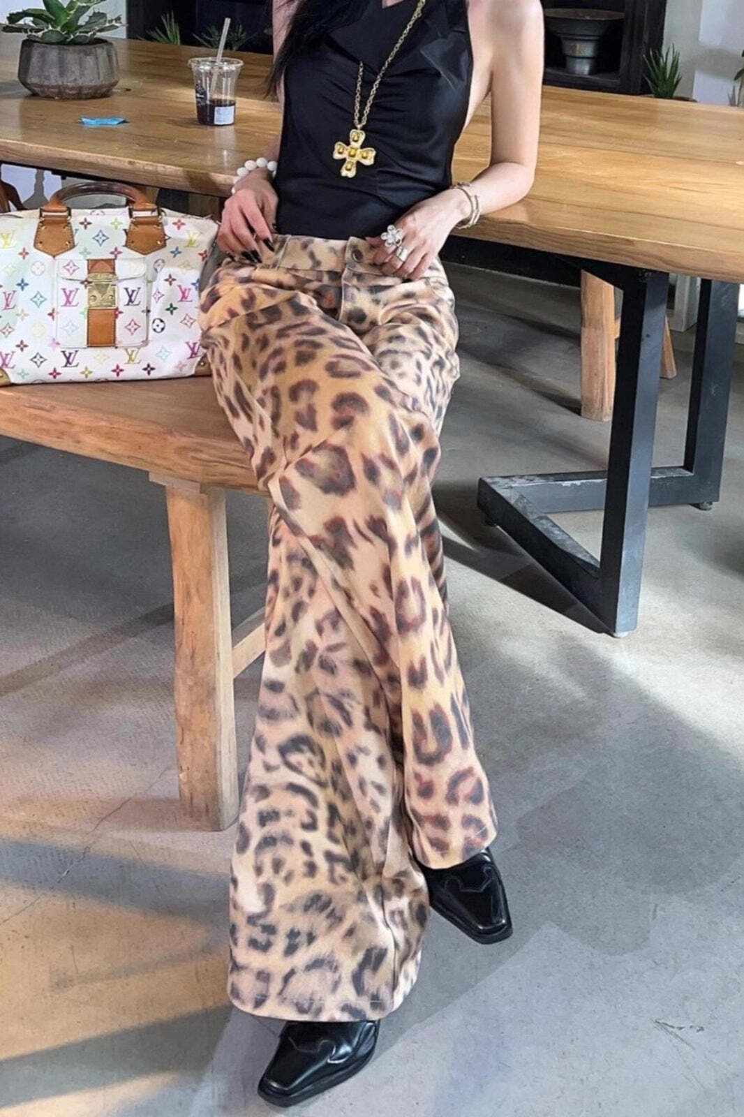 Leopard Print Low Rise Wide Leg Jeans Leopard Print Low Rise Wide Leg Jeans
