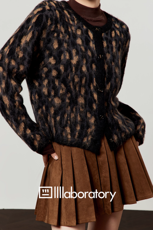 Leopard Round Neck Cardigan / Caramel Pleated Skirt
