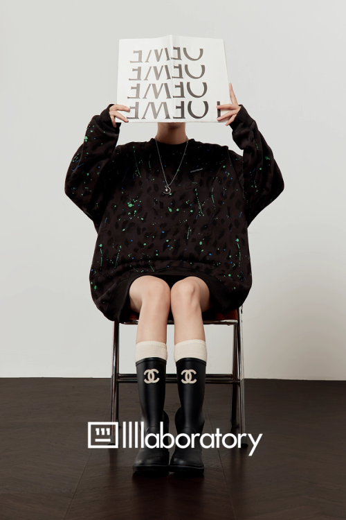 Leopard Round Neck Top / Leather Skirt