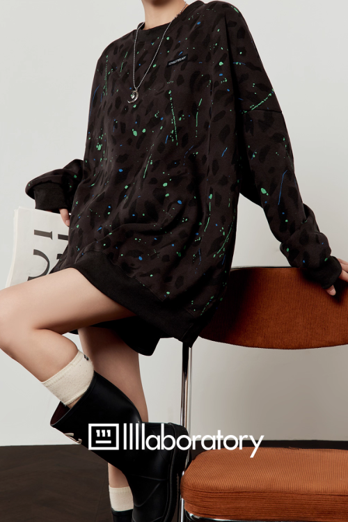 Leopard Round Neck Top / Leather Skirt