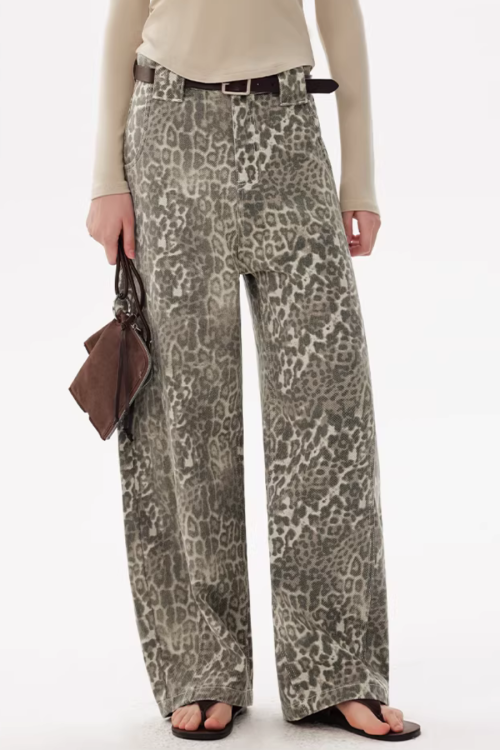 Leopard Washed Curved Pants