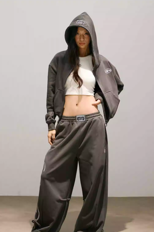 Logo Street Zip Hoodie / Sweatpants