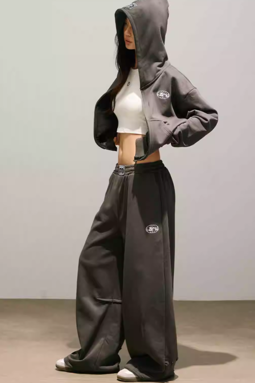 Logo Street Zip Hoodie / Sweatpants