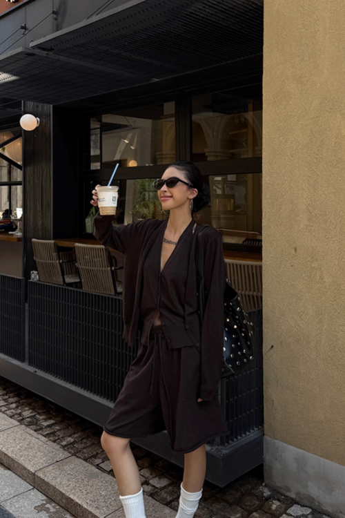 Long Sleeve Top / Short Pants / Halter Neck Top