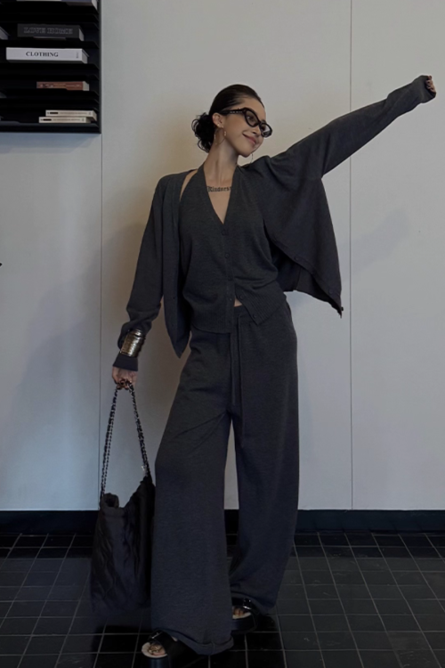 Long Sleeve Top / Short Pants / Halter Neck Top