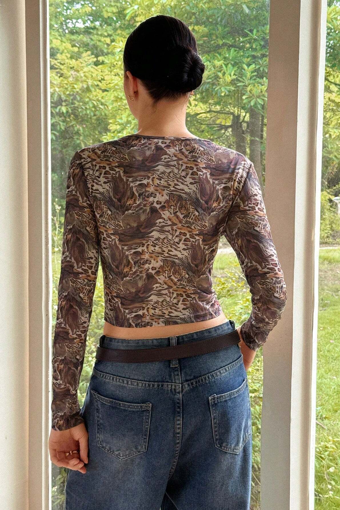 Mesh Sheer Leopard Print Slim Fit Long Sleeve Tee Mesh Sheer Leopard Print Slim Fit Long Sleeve Tee