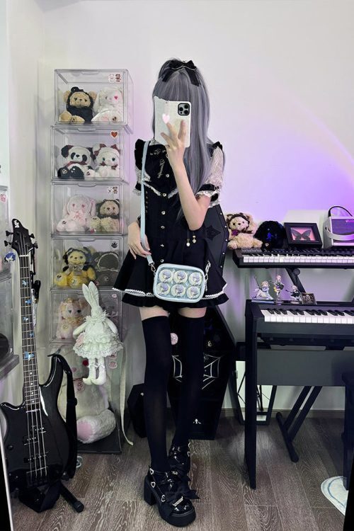 Mini Ita Crossbody Bag with Clear Window for Plushies and Pins