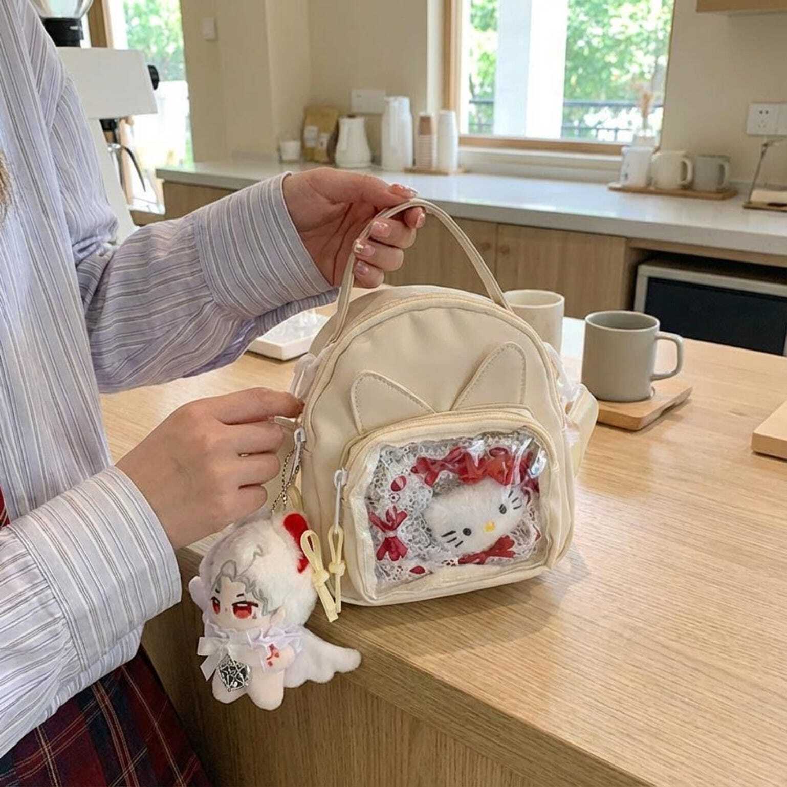 Mini Kawaii Ita Shoulder Bag with Clear Window for Plushies and Pins Mini Kawaii Ita Shoulder Bag with Clear Window for Plushies and Pins