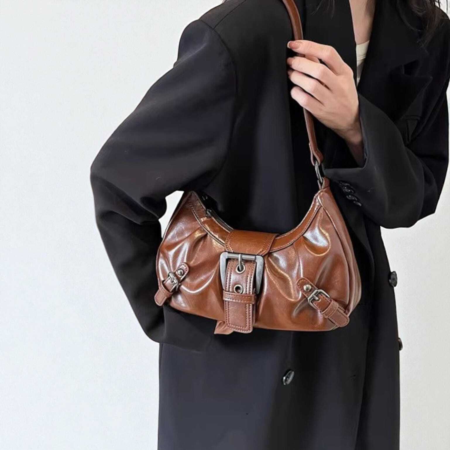 Mini Y2K Vintage Shoulder Bag for Pin Display Mini Y2K Vintage Shoulder Bag for Pin Display